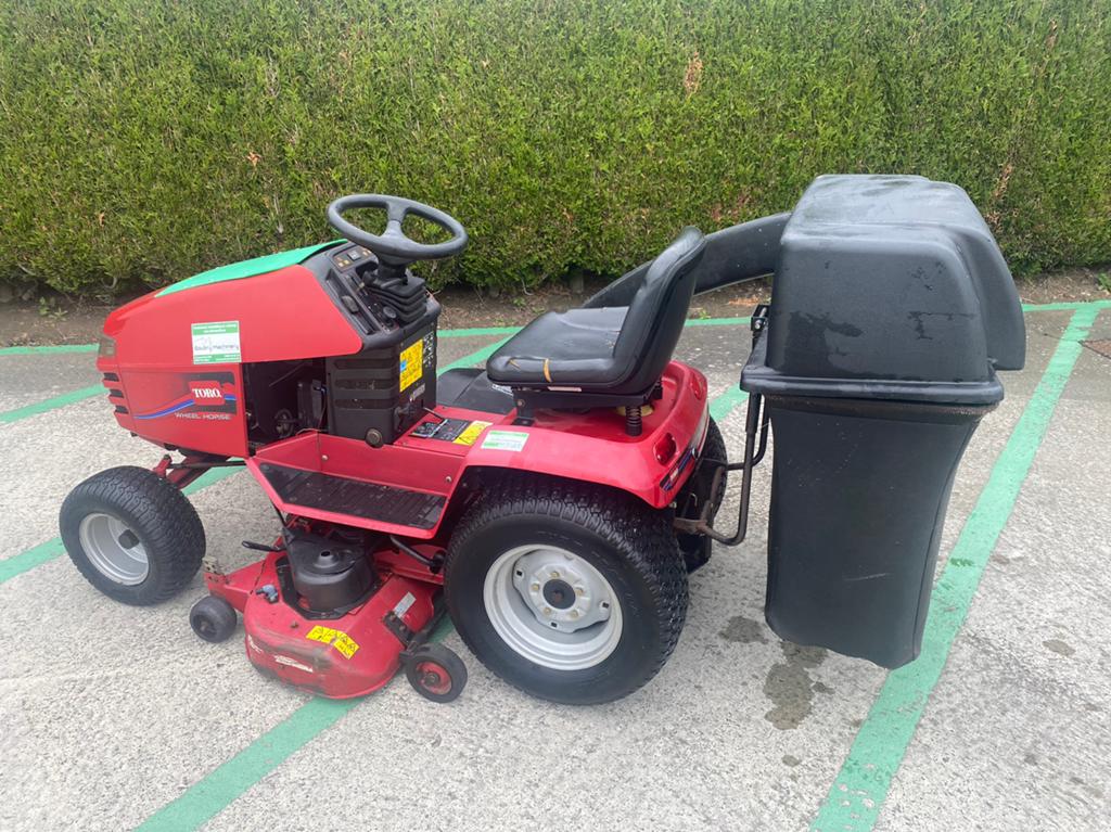 Tracteur tondeuse Toro avec bac collecteur, Ophalen, Zo goed als nieuw, Opvangbak, 120 cm of meer