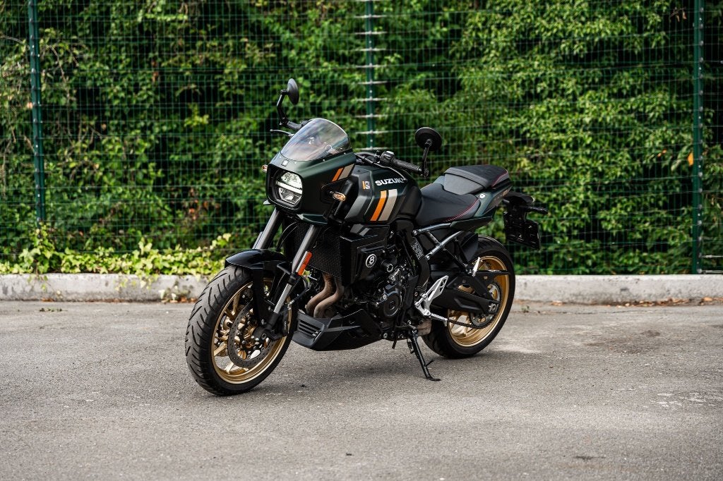 Suzuki GSX 8 TT, 2 cilinders, Occasion, Motorrijbewijs A, Bedrijf