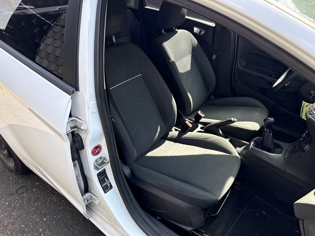 SIEGE AVANT DROIT ( PASSAGER ) Ford Fiesta 6 (JA8), Henry-Ford-Straße  1
50735  Köln, DE, Ford-Werke GmbH, Kunden@ford.com, Ford
