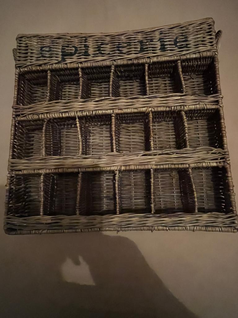 Kruidenrek rotan Riviera Maison, Wandhanger, Ophalen of Verzenden, Zo goed als nieuw, Landelijk