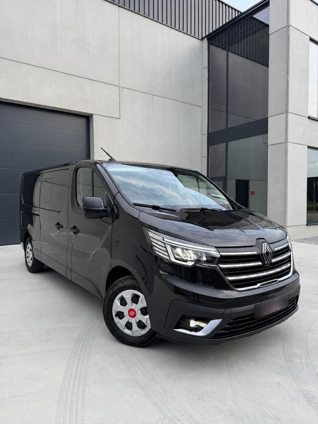 Renault trafic 9 zitplaats, Auto's, Renault, Zwart, 9 zetels, Bedrijf, Diesel