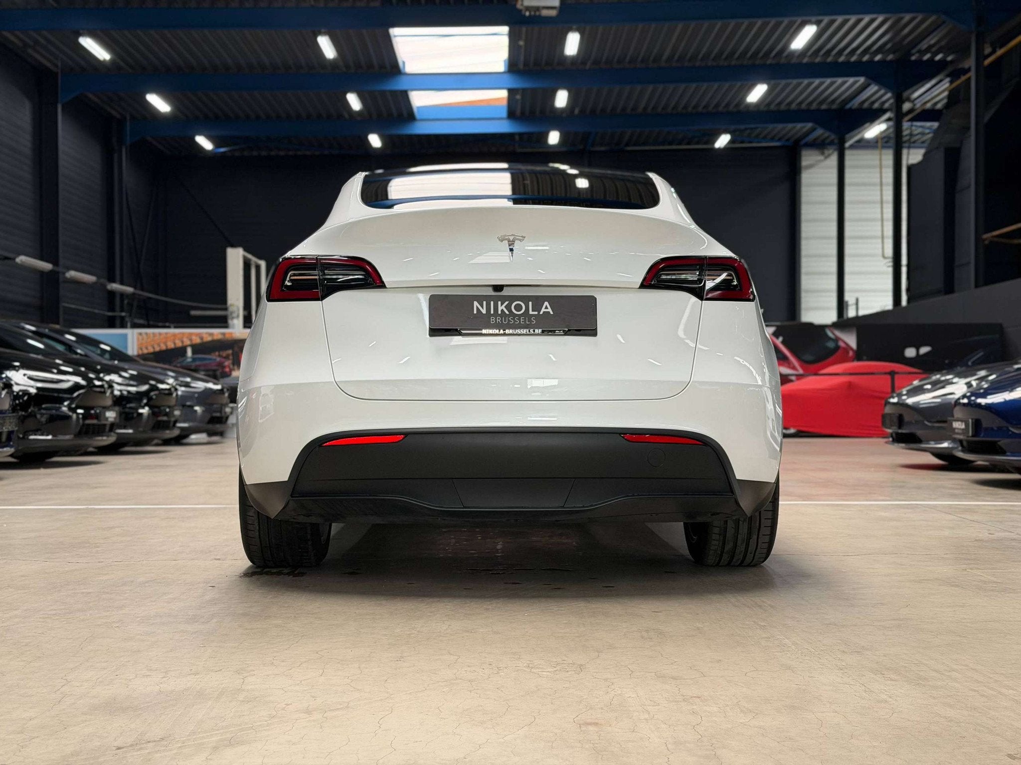 Tesla Model Y HARDWARE 4 - RWD - HIGHWAY AUTOPILOT, 299 ch, Achat, Entreprise, Noir
