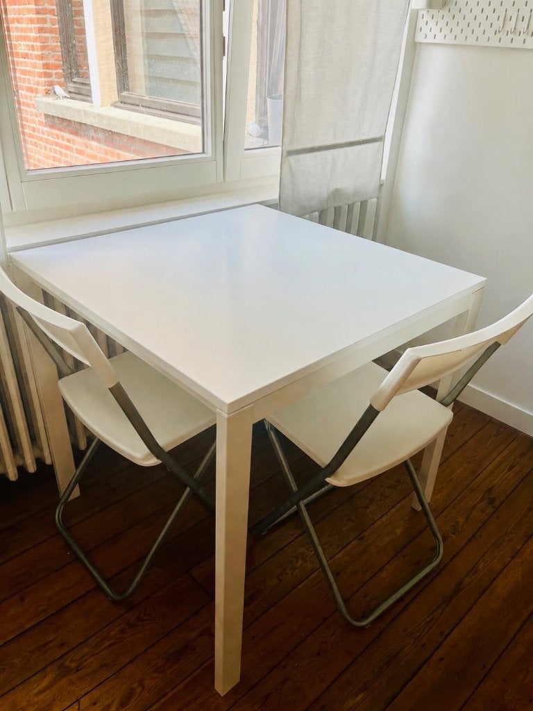 tafel en twee stoelen, Ophalen, Gebruikt, Vierkant, Tot twee personen