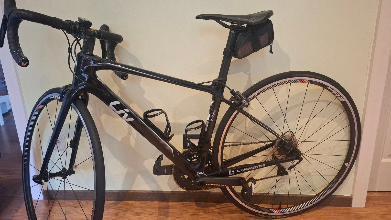 Dameskoersfiets liv, Ophalen, Carbon, Giant