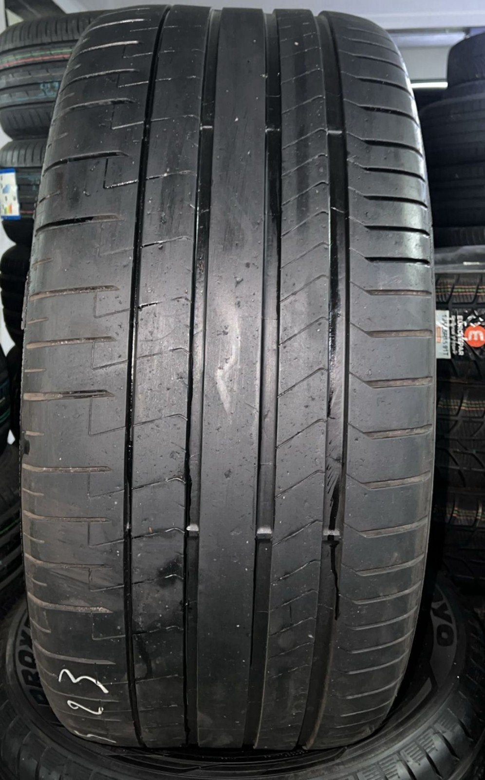 29535r23 295 35 r23 295/35/23 pirelli avec montage, Enlèvement ou Envoi