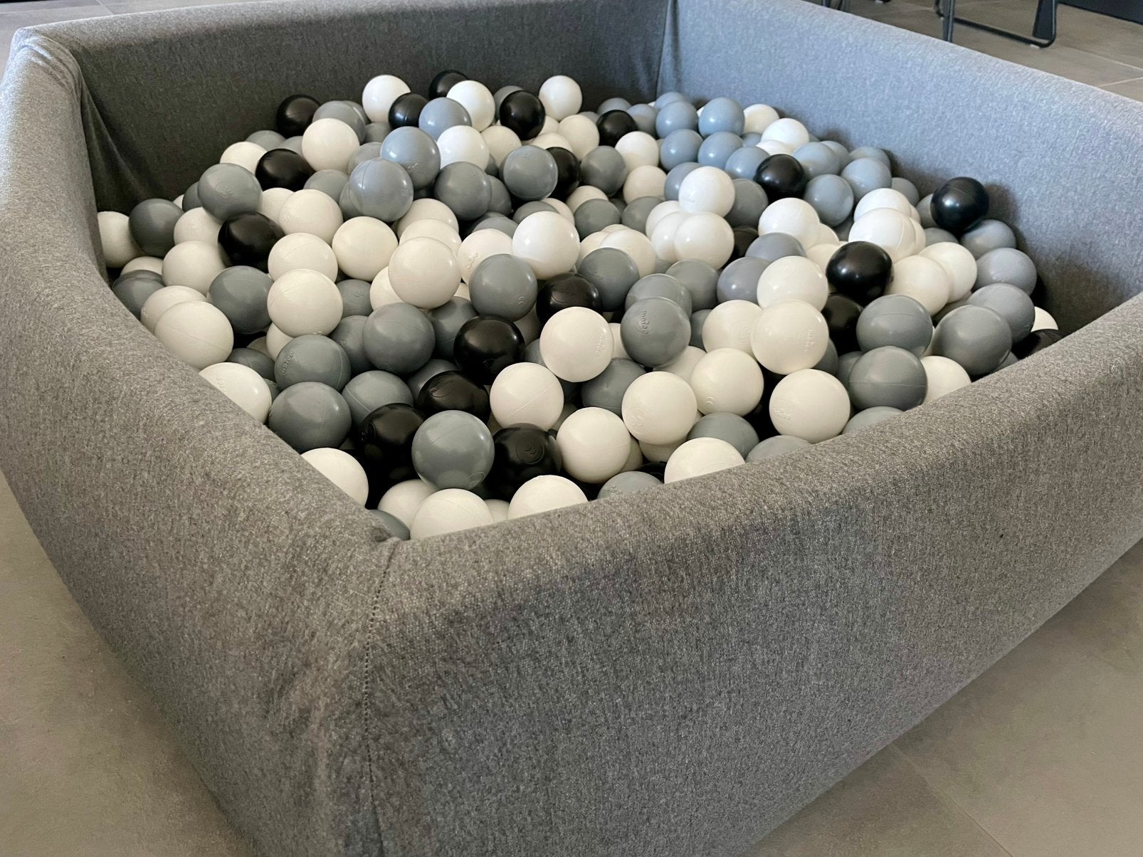 Ballenbad Misioo XXL 115x115cm Grijs, Ophalen, Zo goed als nieuw