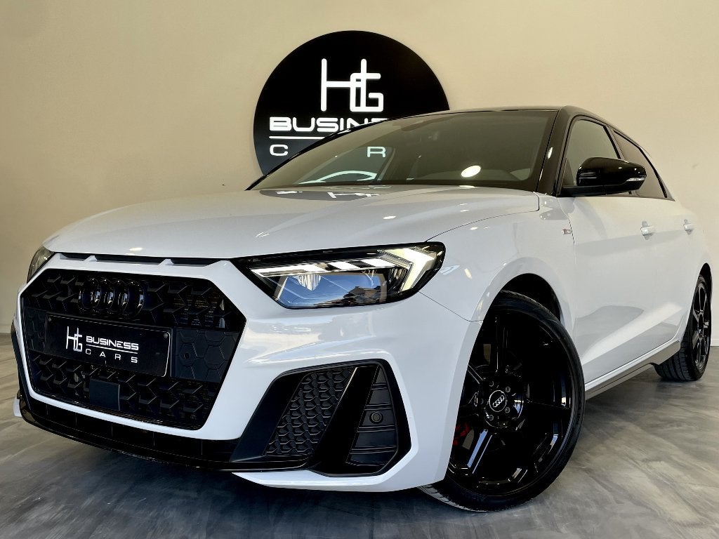 Audi A1 30 TFSi/ S-TRONIC/ 3X S-LINE/ SHADOW LOOK PLUS/ LED, Auto's, Audi, Dealer onderhouden, Lichtsensor, Leder en Stof, Wit