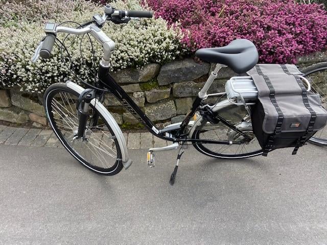 2 TREK STADSFIETSEN ELECTRISCH NIEUWE BANDEN, Ophalen, Gebruikt, Heren, Schijfrem