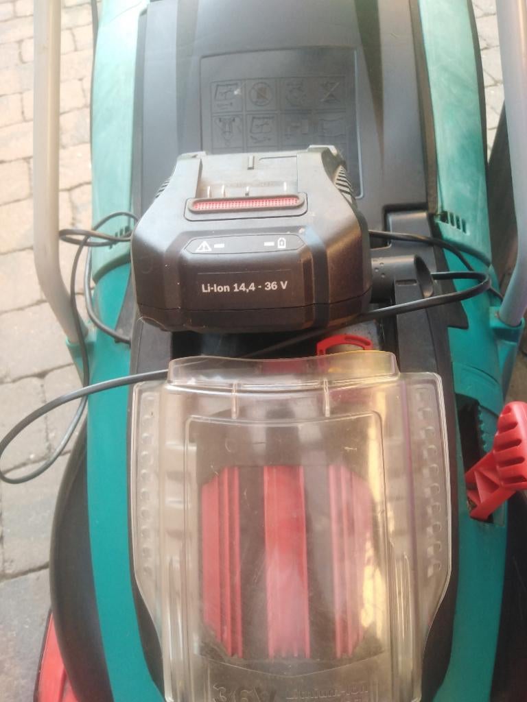 Grasmachine Bosch, Ophalen