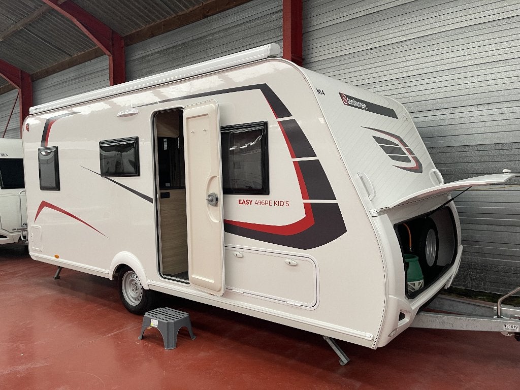 Sterckeman Easy 496 PE, Caravanes & Camping, 6 à 7 mètres, Sterckeman, Jusqu'à 6, Lit fixe