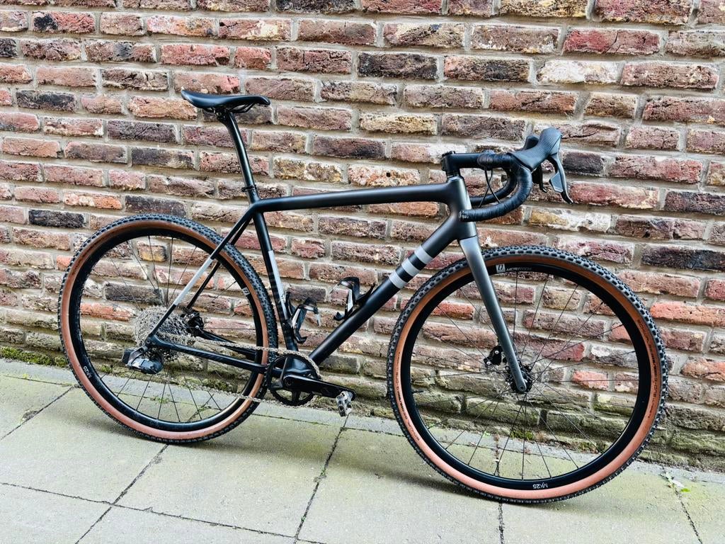 Specialized Crux Expert Gravelbike, 10 à 15 vitesses, Enlèvement, 28 pouces, Hommes