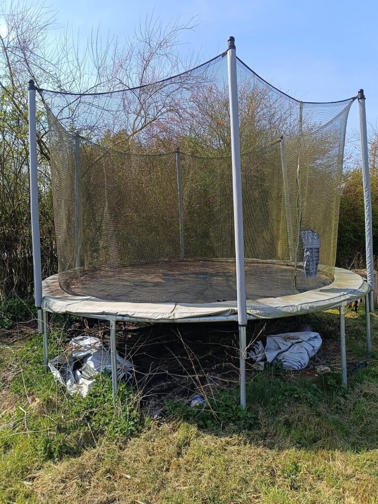 trampoline familliale domyos, Enlèvement, Utilisé