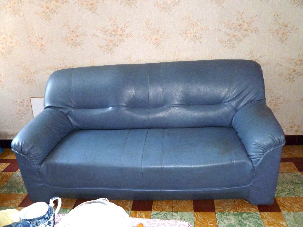 Canape en cuir 3 places et ses 2 coussins assortis, Comme neuf, Enlèvement, Cuir, Moderne