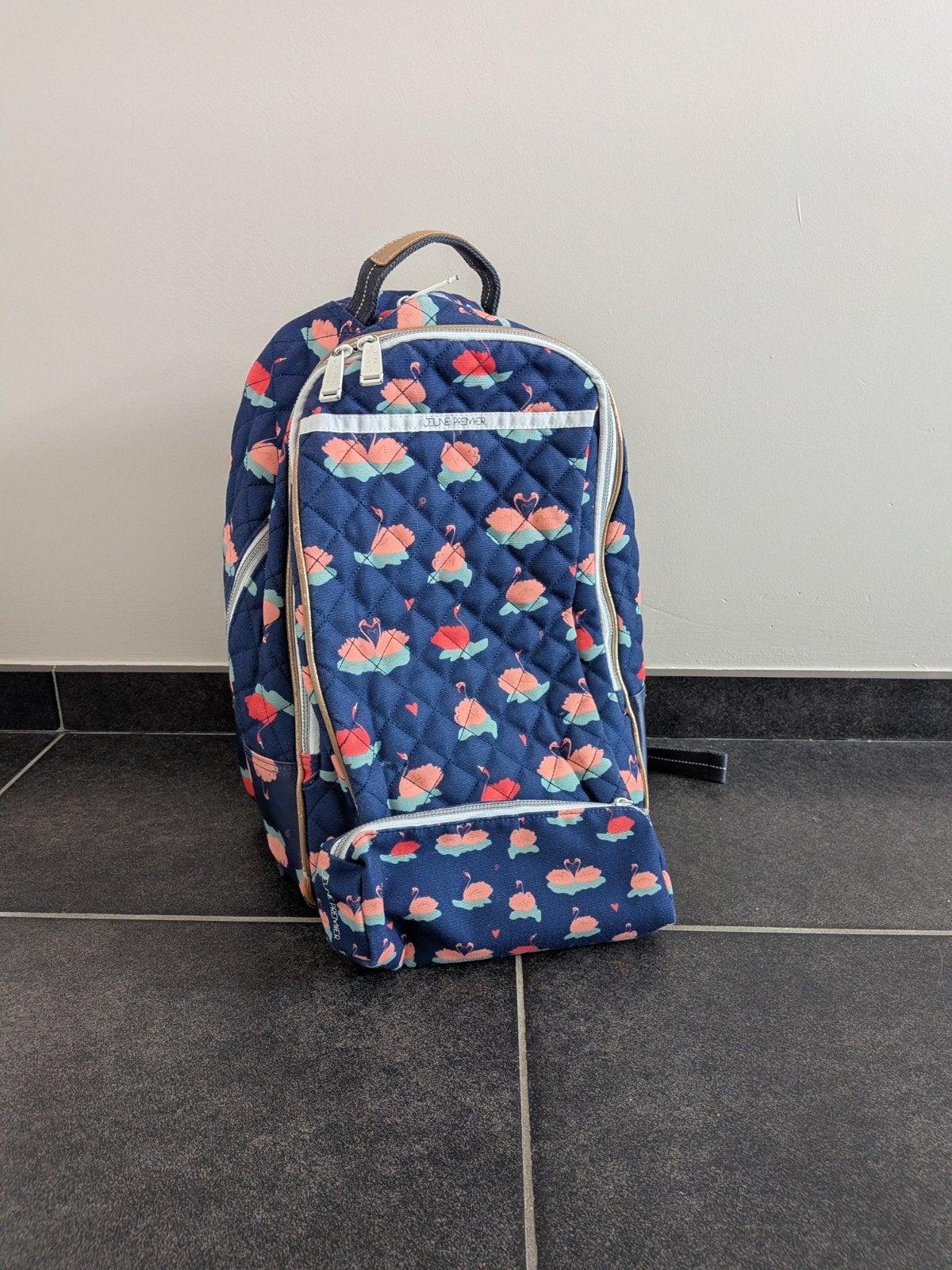 Cartable et trousse à crayons Dear, Jeune Premier.

Nous, Enlèvement, Utilisé, Autres marques