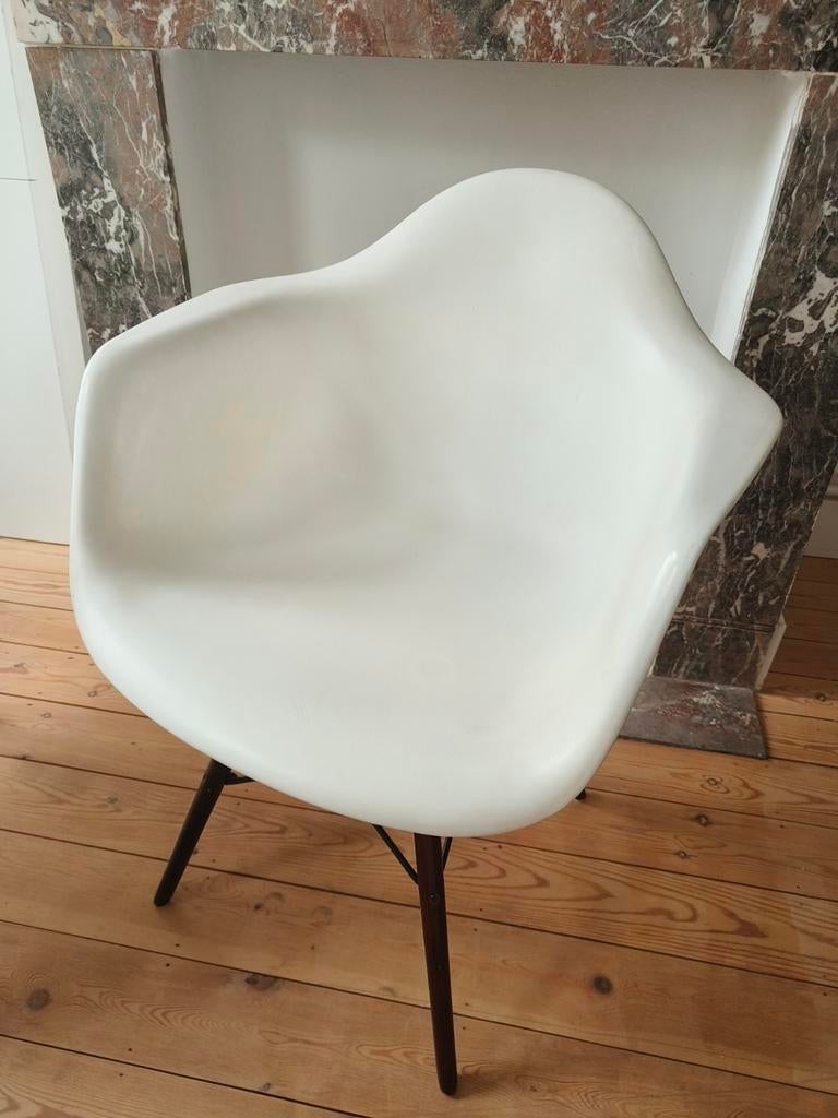 3x stoel in de stijl van Vitra Eames DAW, Huis en Inrichting, Stoelen, Ophalen
