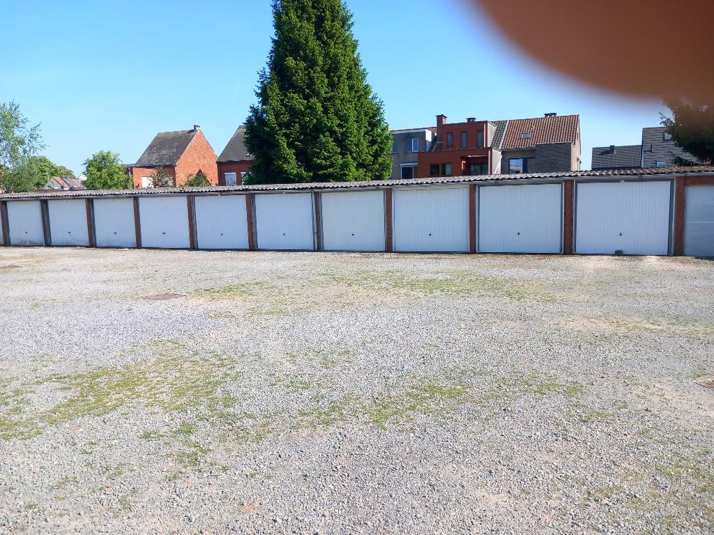 Te huur garagebox te Lier, Immo, Garages & Places de parking, Province d'Anvers