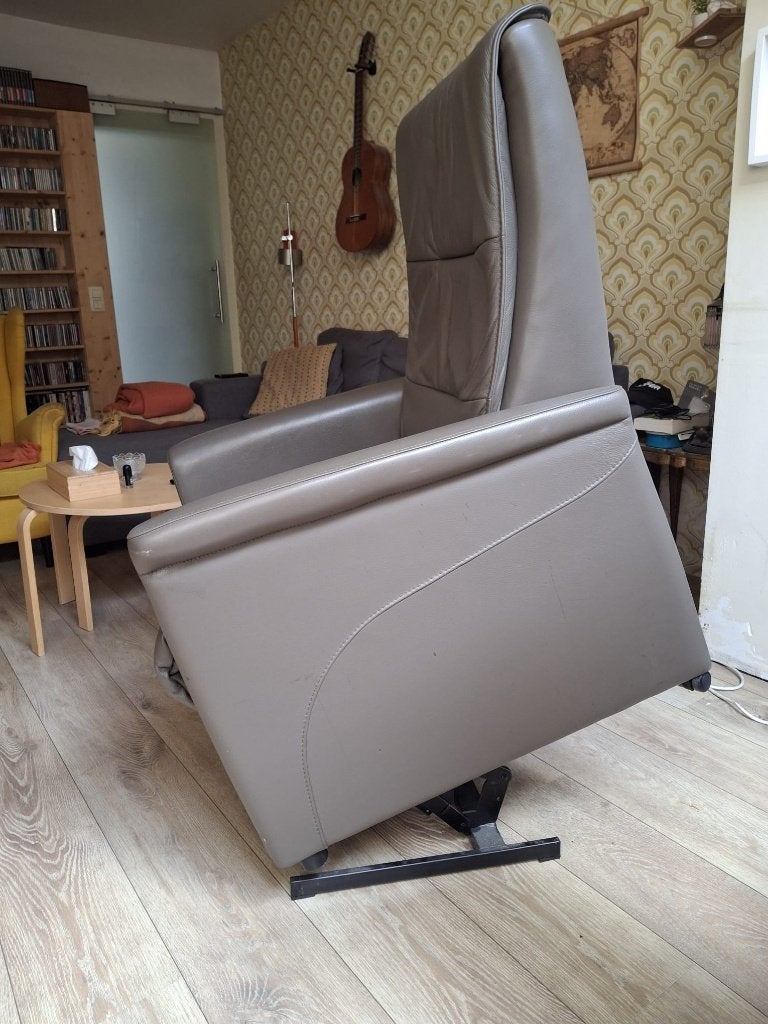 Sta op relax zetel elektrisch, Ophalen, Gebruikt, Kunststof