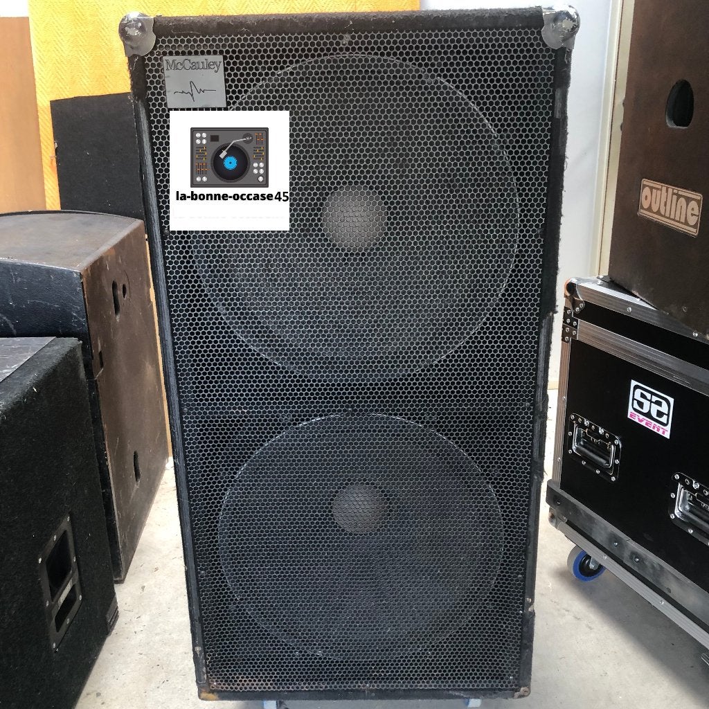 Vend caisson de basse SA 218 B Mc Cauley, TV, Hi-fi & Vidéo, Enceintes, Utilisé, Subwoofer, Enlèvement ou Envoi, 150 watts ou plus