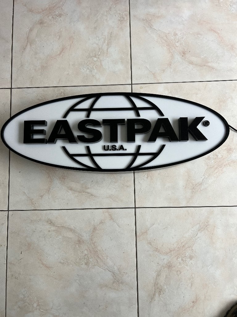 EASTPAK verlicht bord, Ophalen, Zo goed als nieuw, Lichtbak of (neon) lamp