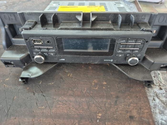 Radio van een Renault Kangoo, Gebruikt, -, Renault, -