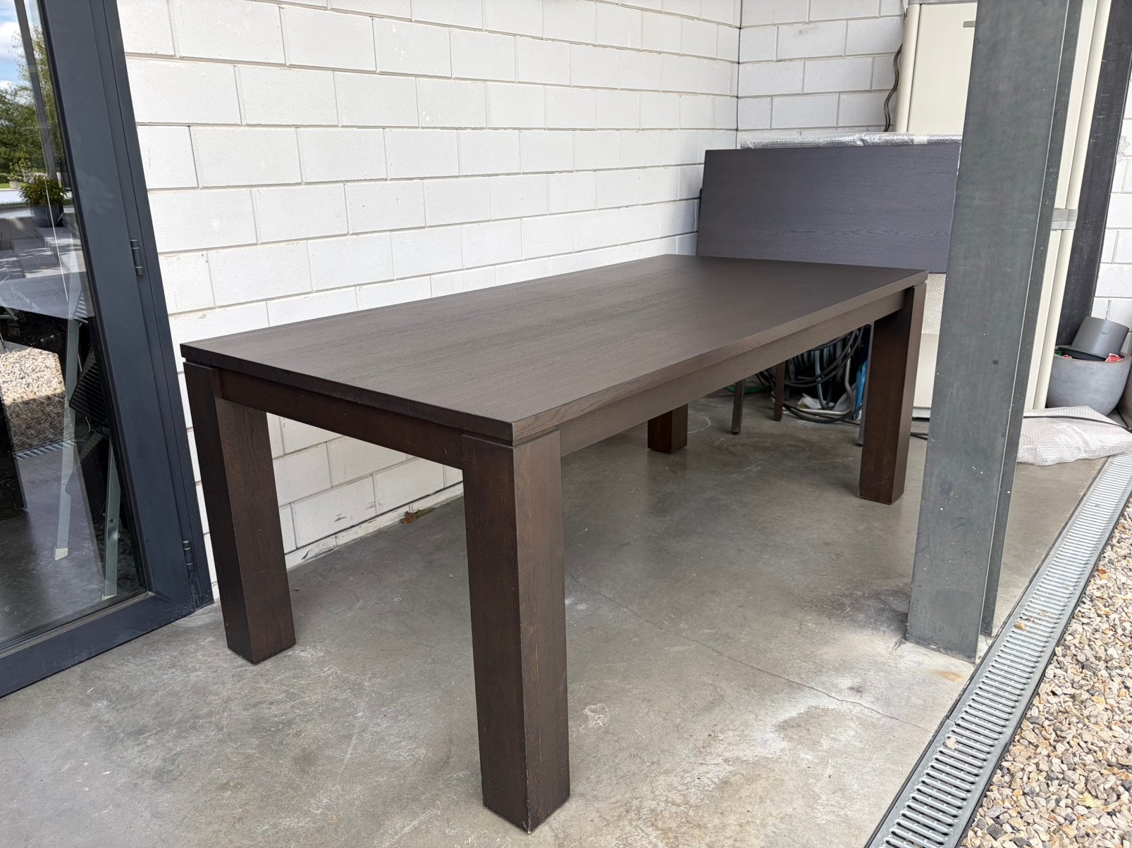 Eiken Tafel - donkerbruin/wengé + 8 stoelen, Antiek en Kunst, Antiek | Meubels | Tafels, Ophalen