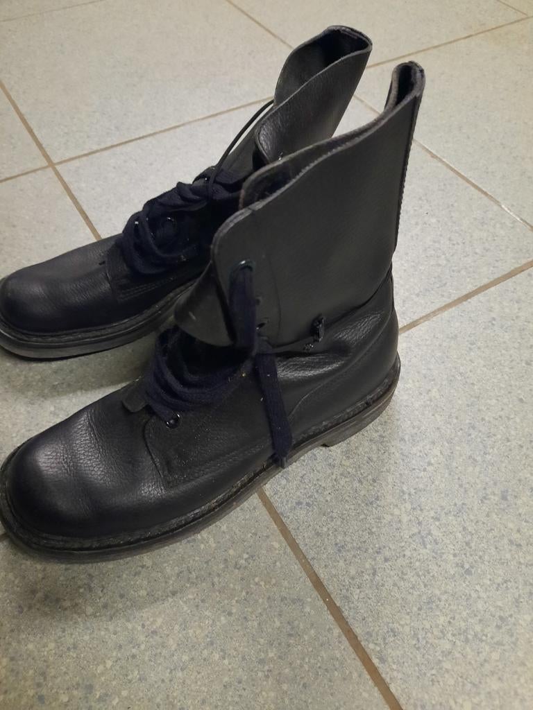 Bottines ABL  43, Enlèvement