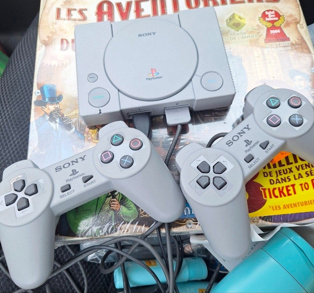 Playstation classic mini, Games en Spelcomputers, Ophalen of Verzenden