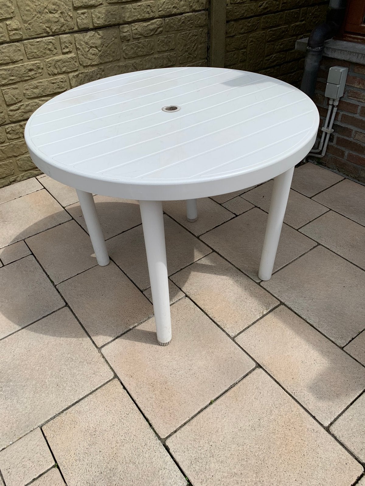 Tuintafel, Ophalen, Gebruikt, Rond, Kunststof