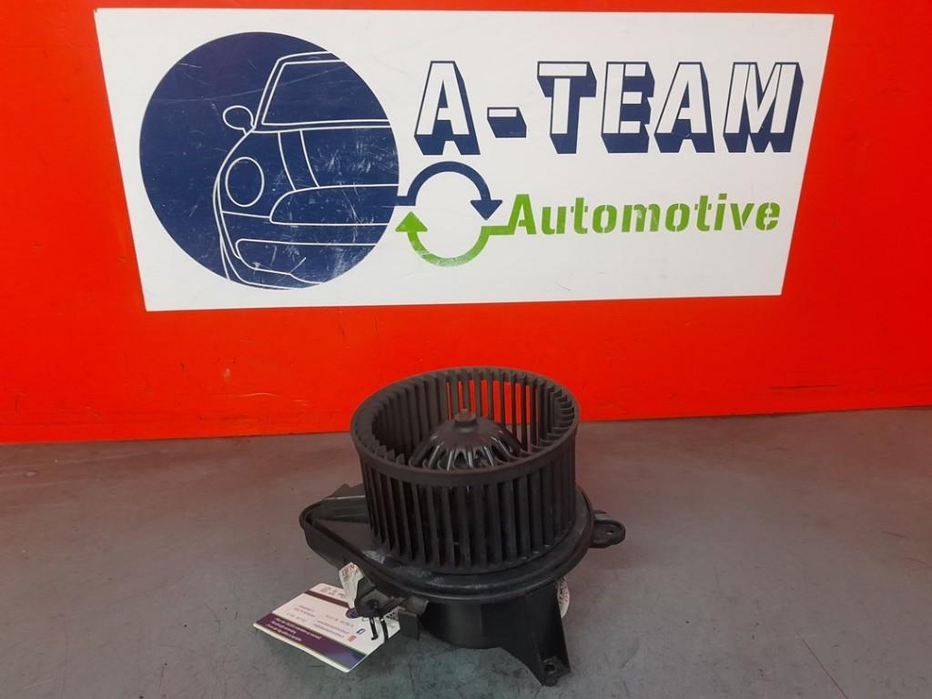 RADIATEUR VENTILATEUR MOTEUR Ypsilon (843) (141730600), Utilisé, Lancia