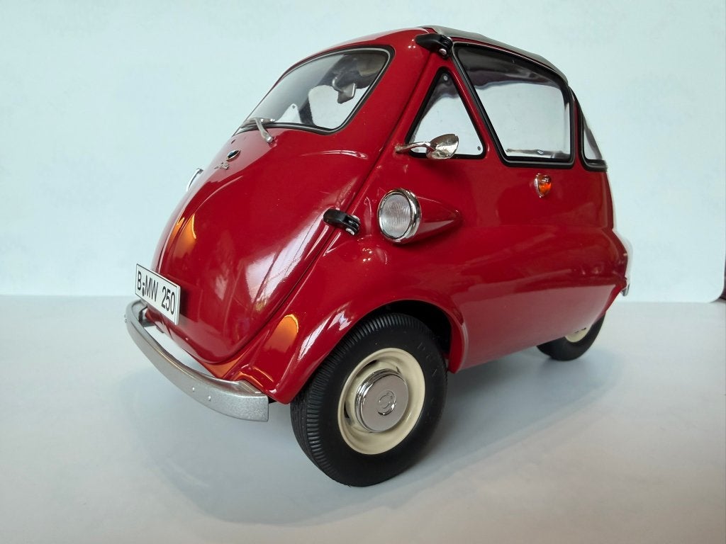 BMW Isetta 250 Premium ClassiXXs 1:12 rood –  met doos, Hobby & Loisirs créatifs, Voitures miniatures | 1:5 à 1:12, Enlèvement