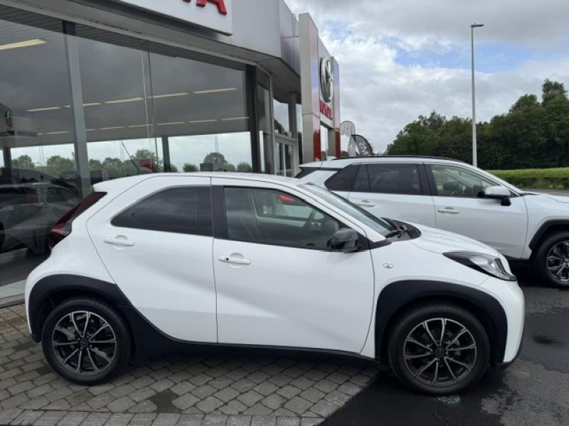 Toyota Aygo X X play & Comfort Pack AygoX X-play & Comfort P, Autos, Toyota, Achat, 998 cm³, Euro 6, Boîte manuelle