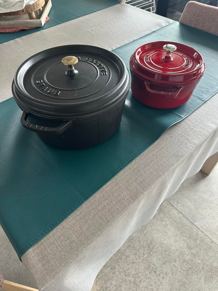 Staub stoofpotten, Huis en Inrichting, Keuken | Potten en Pannen, Ophalen, Zo goed als nieuw
