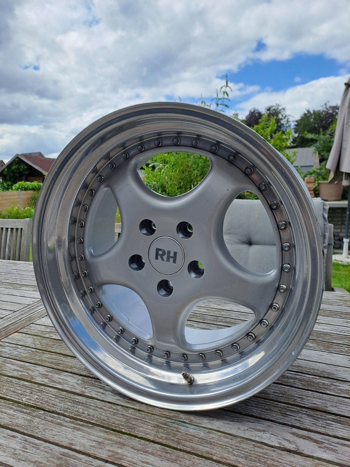RH zw1, Ophalen