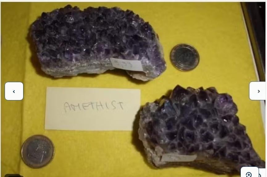 2 mooie ruwe donkere amethisten - leuke prijs !, Verzamelen, Ophalen of Verzenden