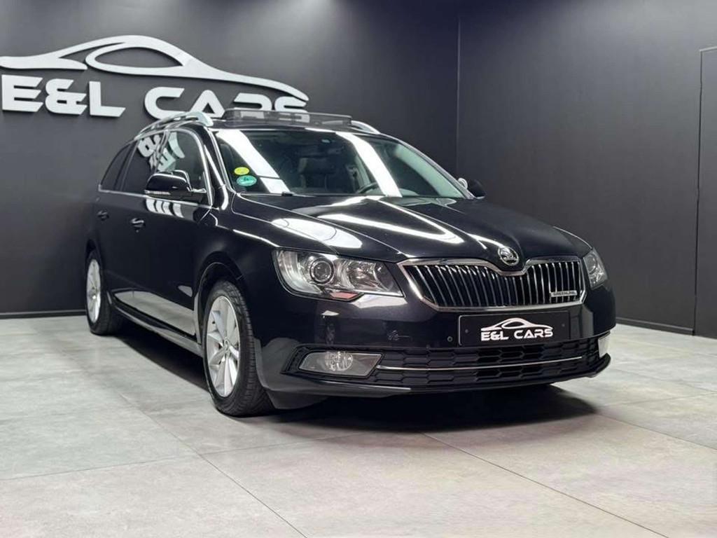 Skoda Superb Superb SW 1.6 CR TDi GreenLine *12 mois de gara, Auto's, Euro 5, Gebruikt, 4 cilinders, Zwart