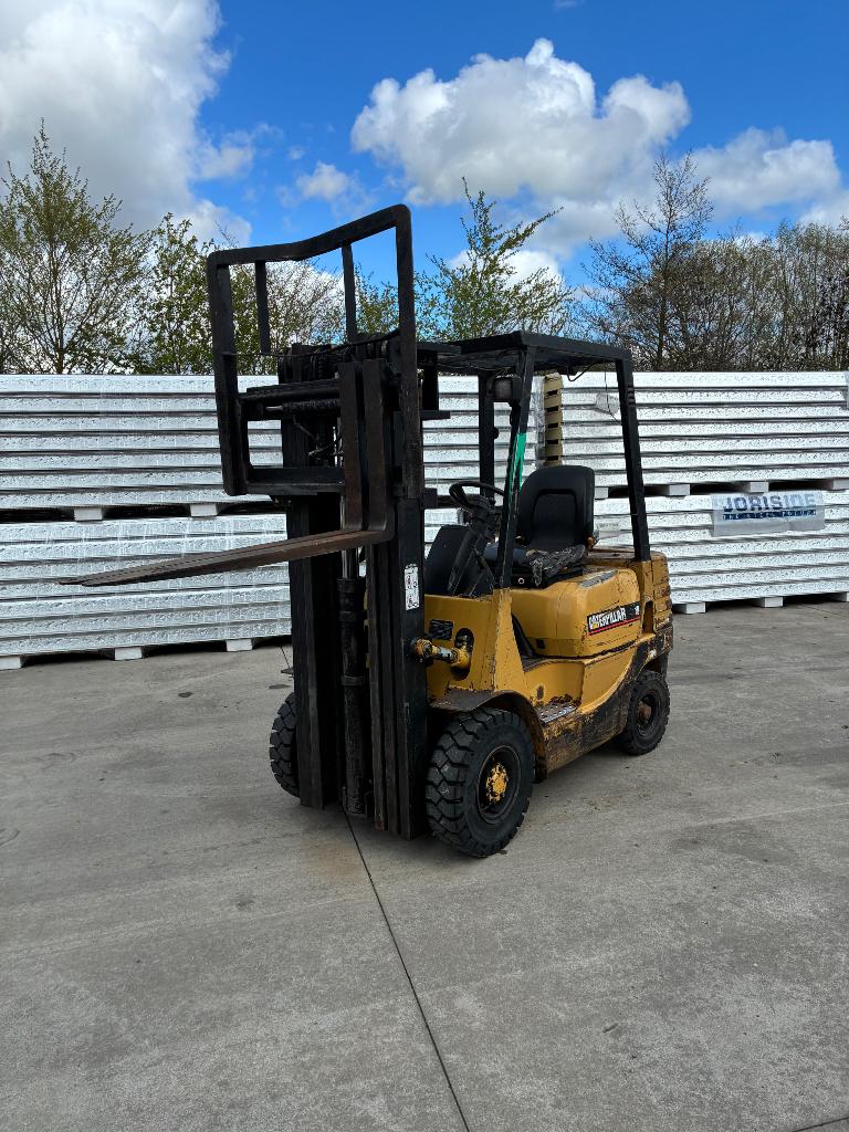 Heftruck caterpilar diesel triplex, Ophalen, Caterpillar, Diesel, Heftruck