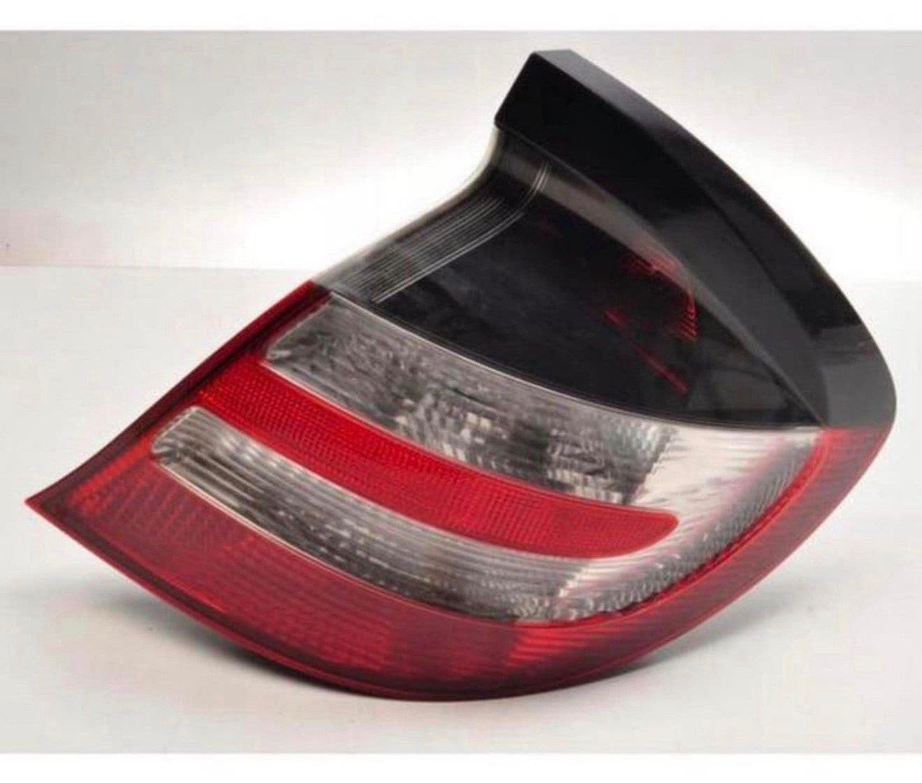 MERCEDES CLASSE C W203 A2038202664 Feu arrière droit OEM, Autos : Pièces & Accessoires, Enlèvement ou Envoi, Utilisé, Mercedes-Benz