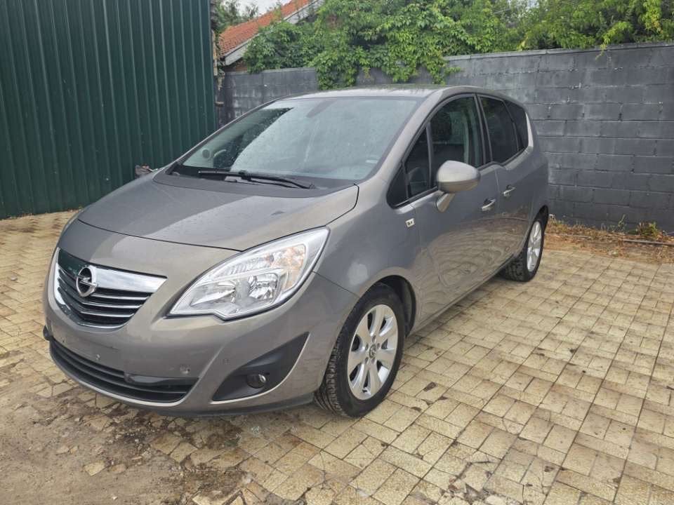 Opel meriva prete a immatriculer garentie, Auto's, Bedrijf, Handgeschakeld, Meriva, Onderhoudsboekje