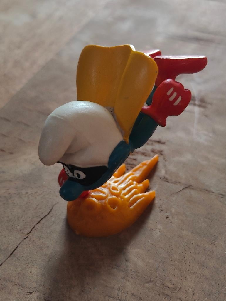 2.0127 Superman Smurf - Schleich - Made in Portugal, Verzamelen, Ophalen of Verzenden, Zo goed als nieuw