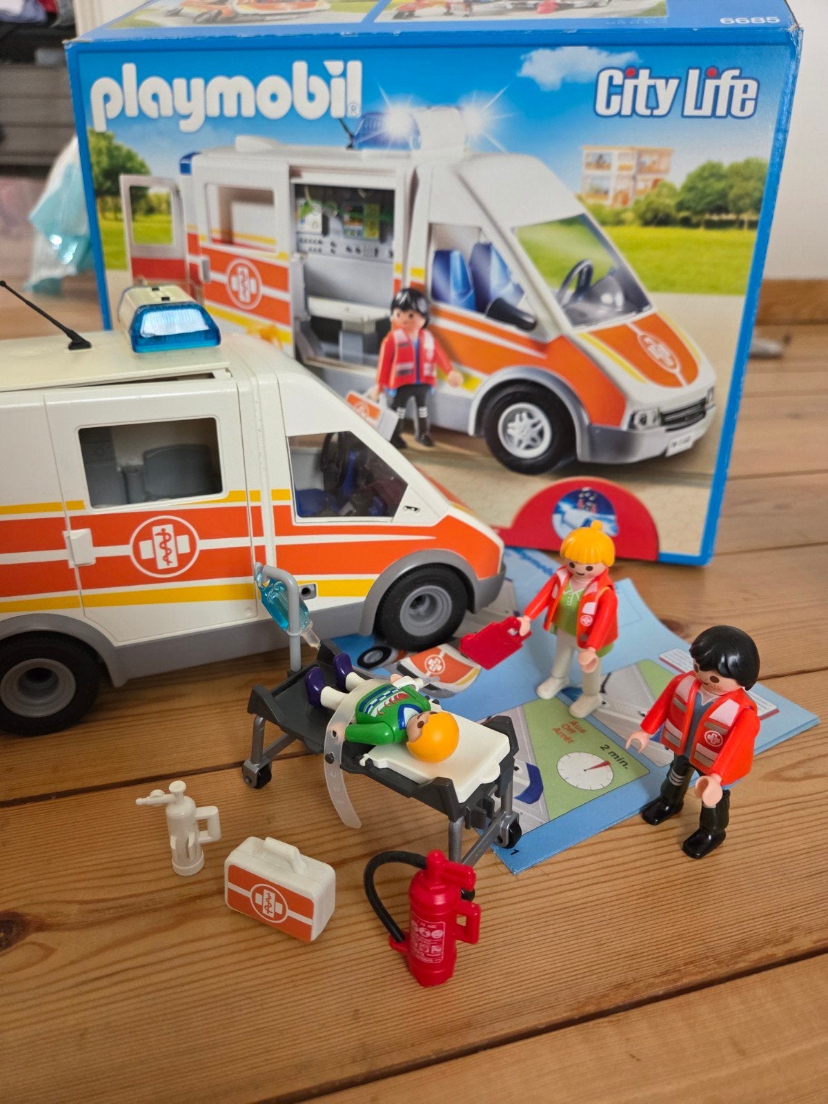 playmobil city life 6685 ambulance, Ophalen, City life