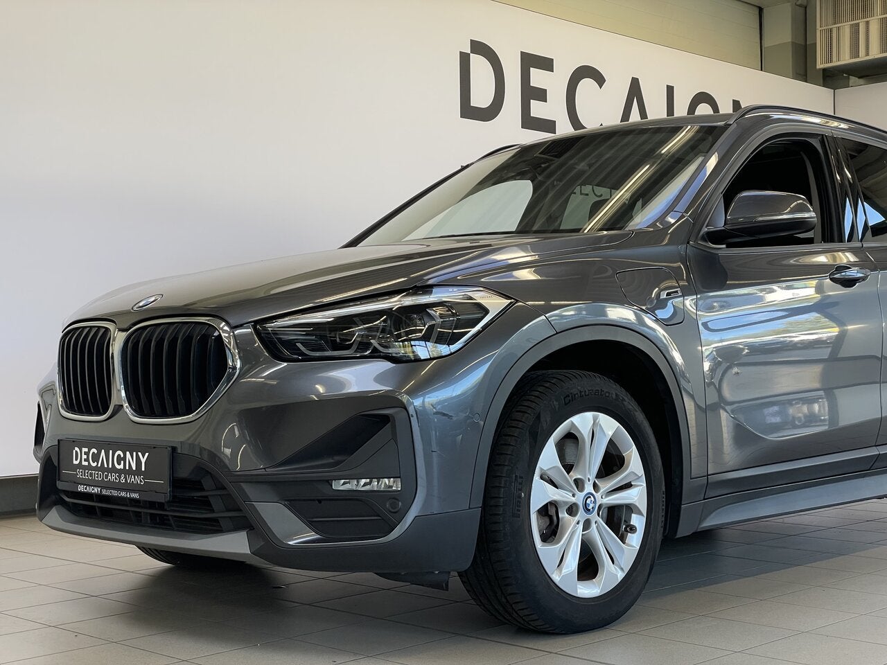 BMW X1 xDrive25e *Camera*Navigatie*Carplay, Auto's, 0 min, 0 kg, Bedrijf, 5 deurs
