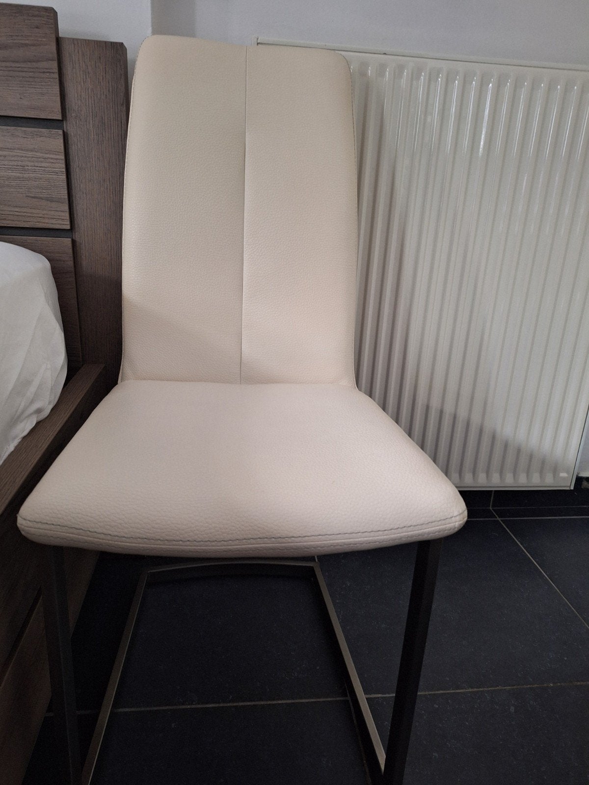 2 keukenstoelen, Huis en Inrichting, Stoelen, Ophalen, Wit
