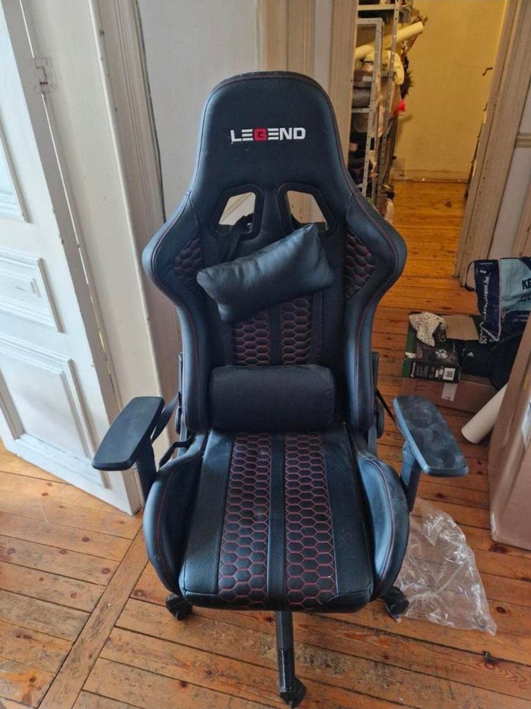 chaise de gaming LEGEND, Huis en Inrichting, Bureaustoelen, Ophalen, Zwart, Nieuw, Ergonomisch
