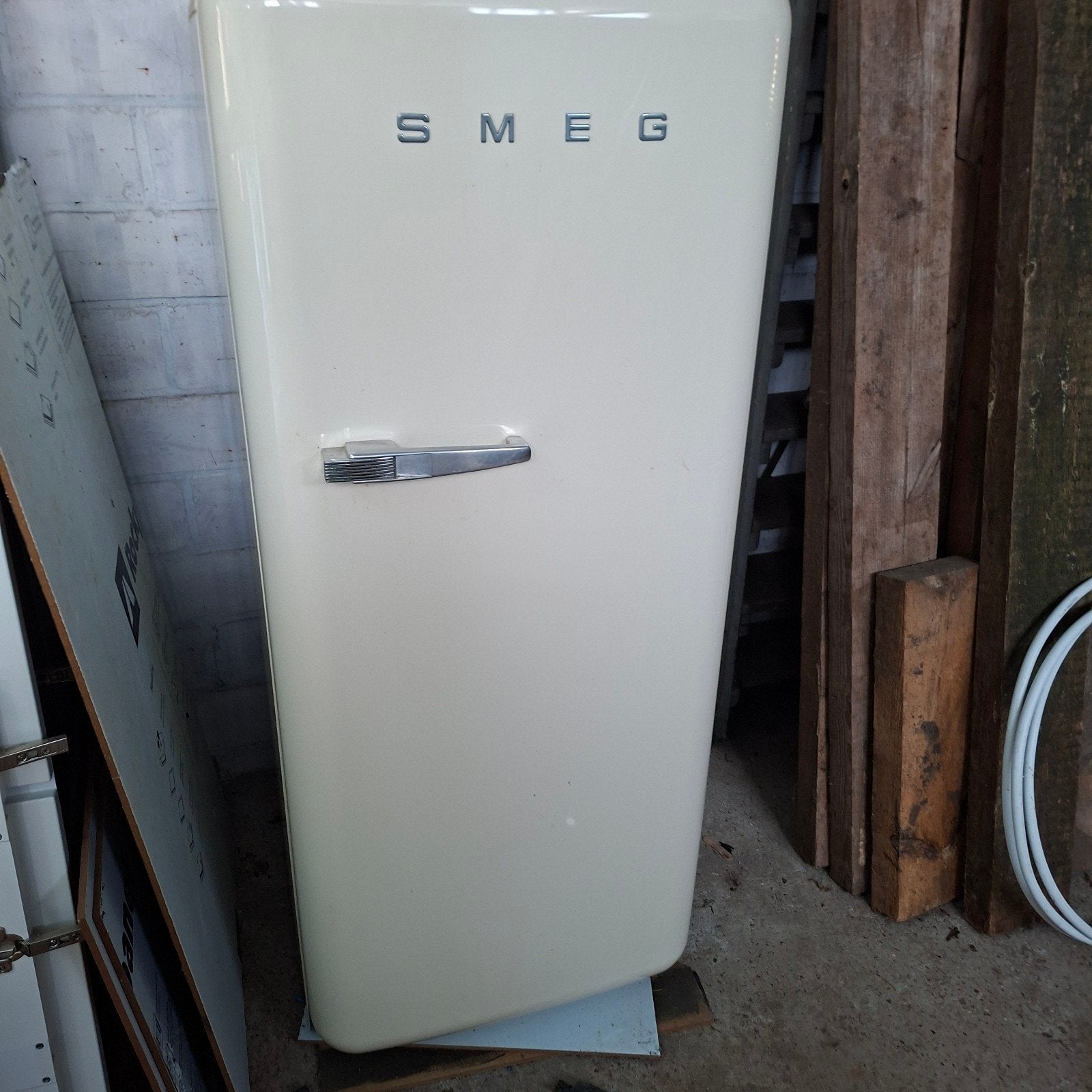 Koelkast smeg, Ophalen