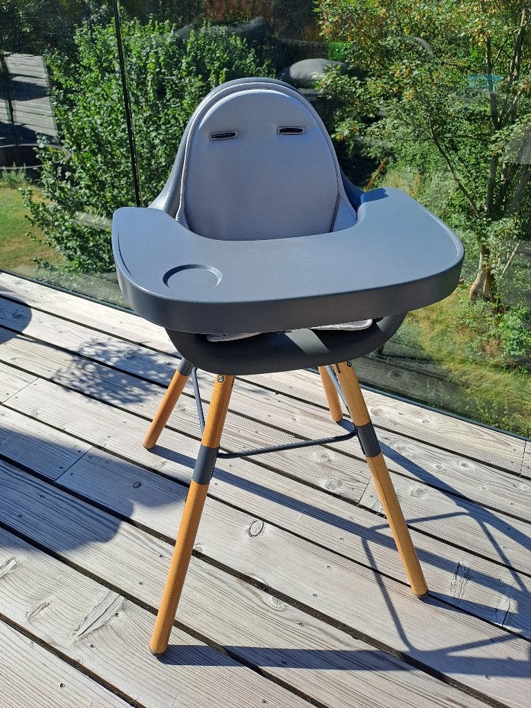Chaise évolutive CHILDWOOD + accessoires, Enfants & Bébés, Enlèvement, Utilisé, Chaise évolutive, Plateau amovible