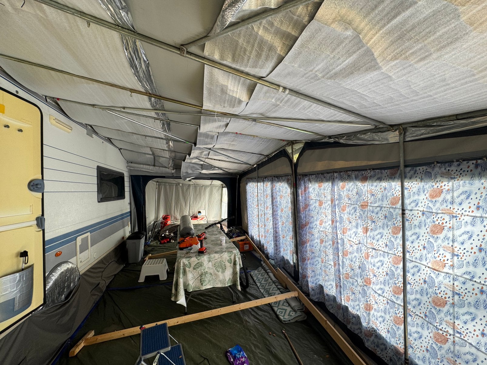 Hypercamp gold voortent, Ophalen, Gebruikt