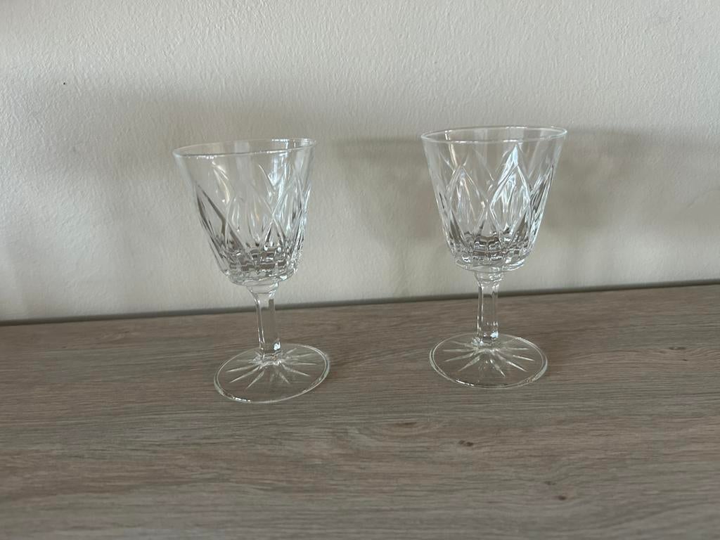 2 verres à vin, Collections, Verres & Petits Verres, Enlèvement, Comme neuf