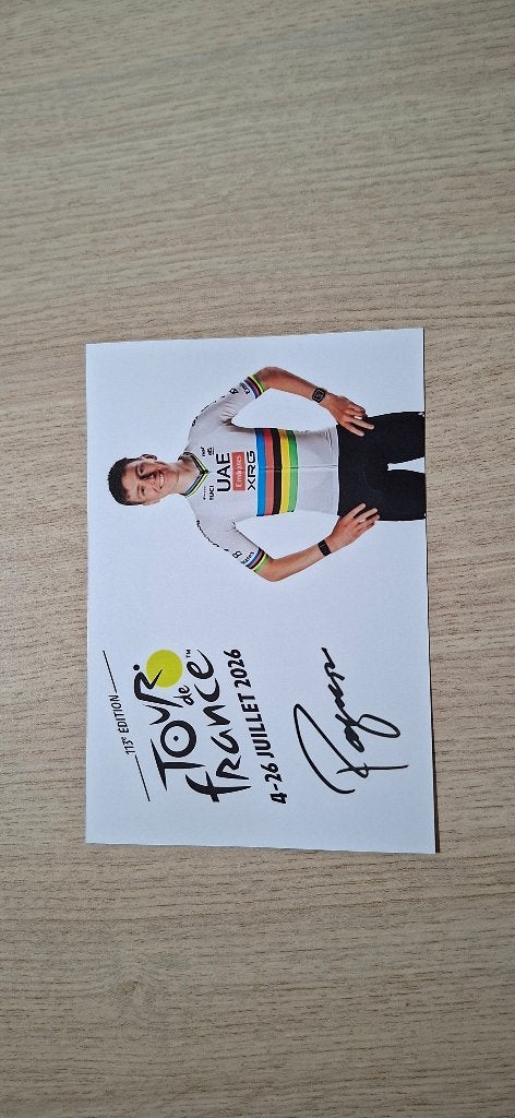 Tadej Pogacar # Tour de France Foto met handtekening (print), Verzamelen, Sportartikelen en Voetbal, Verzenden, Nieuw, Overige typen