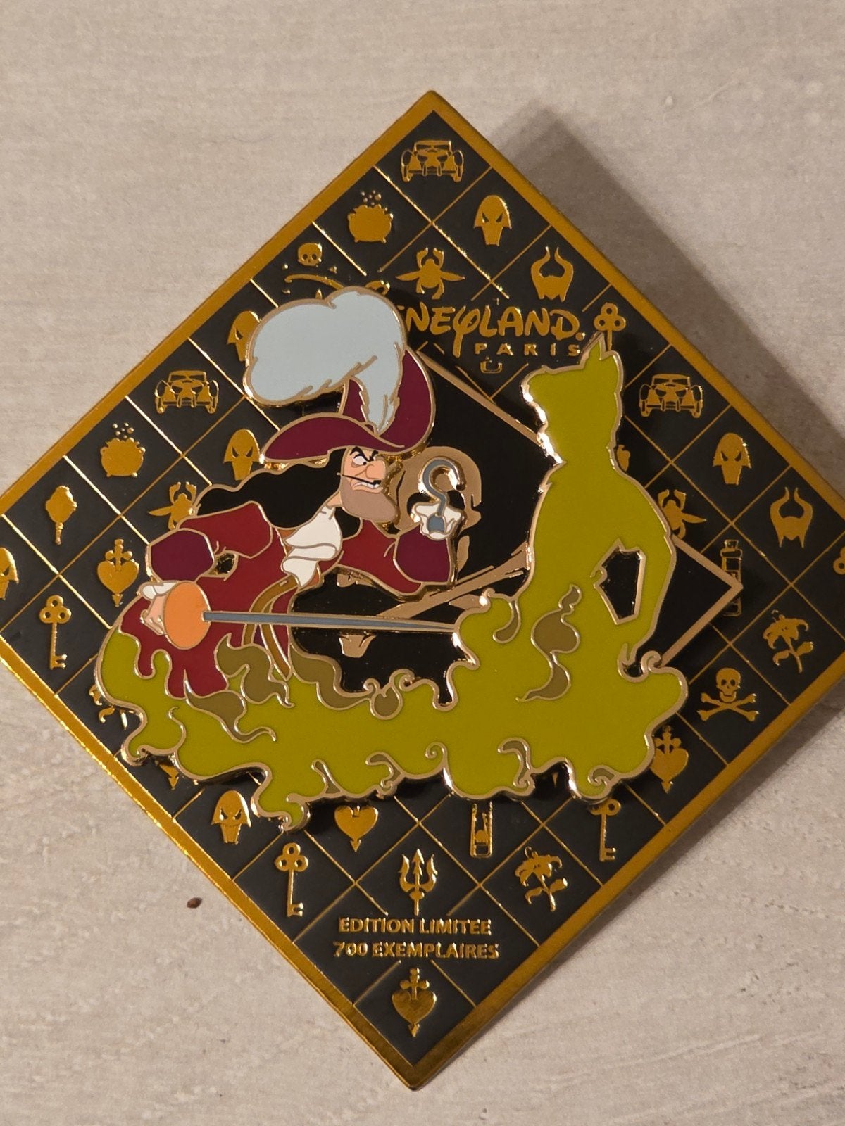 Captain Hook and Peter Pan Mirror Limited Edition Disneyland, Ophalen of Verzenden, Peter Pan of Pinokkio, Nieuw, Overige typen