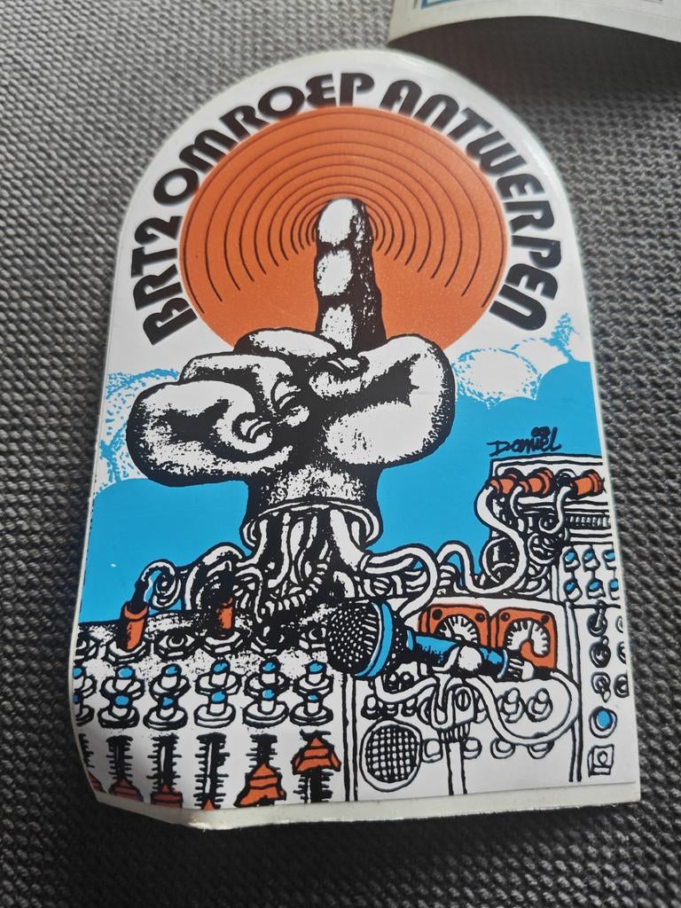 Sticker brt2 radio Antwerpen, Ophalen